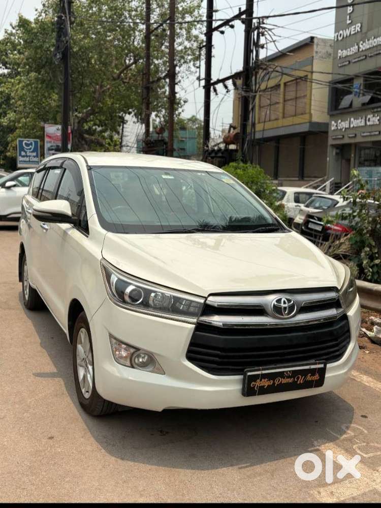 Toyota Innova 2.5 Zx 7 Str Bs-iv, 2016, Diesel