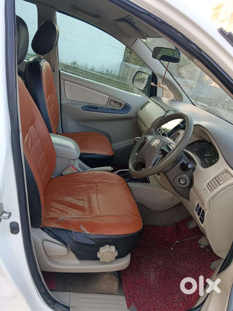 Toyota Innova 2.5 Gx 8 Seater Limited Edition, 2012, Diesel