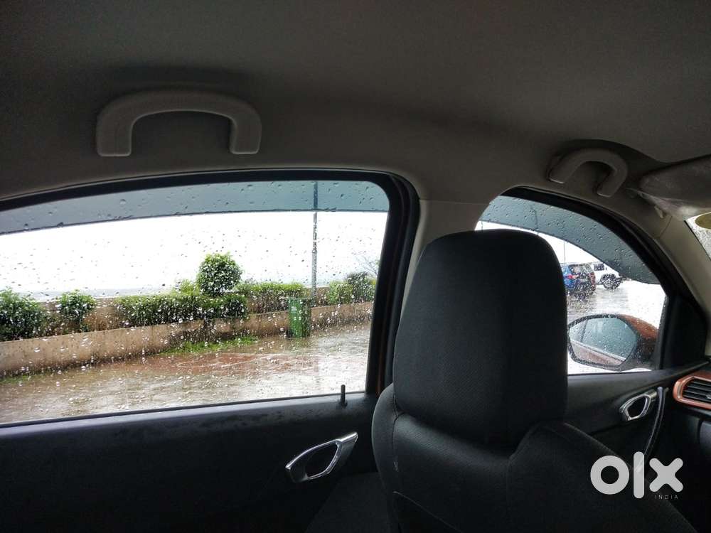 Tata Tigor Petrol 2018