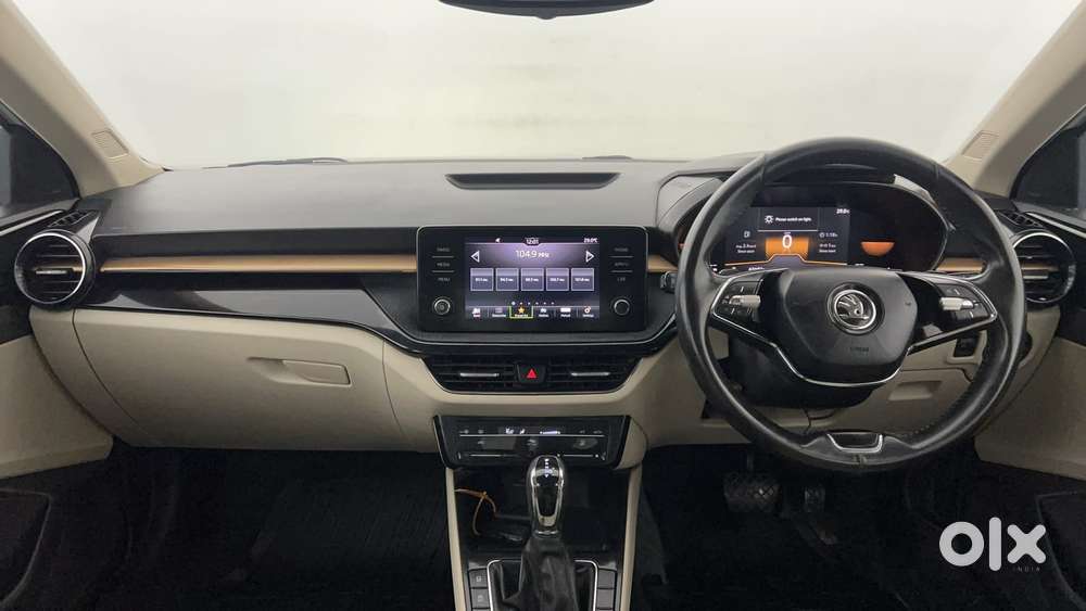Skoda Slavia Style 1.0l Tsi At, 2022, Petrol