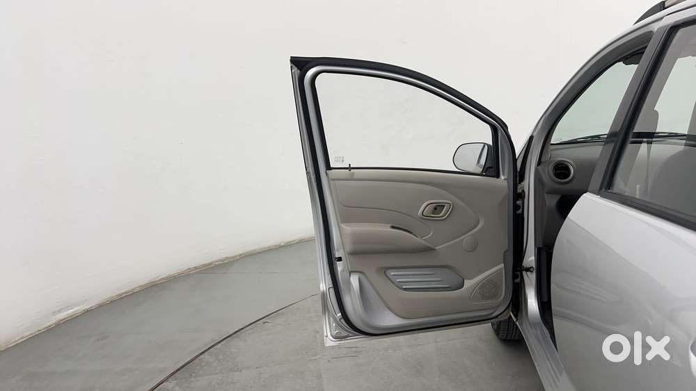 Datsun Redigo T Option, 2017, Petrol