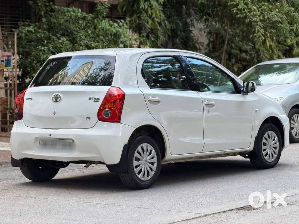 Toyota Etios Liva G, 2013, Petrol