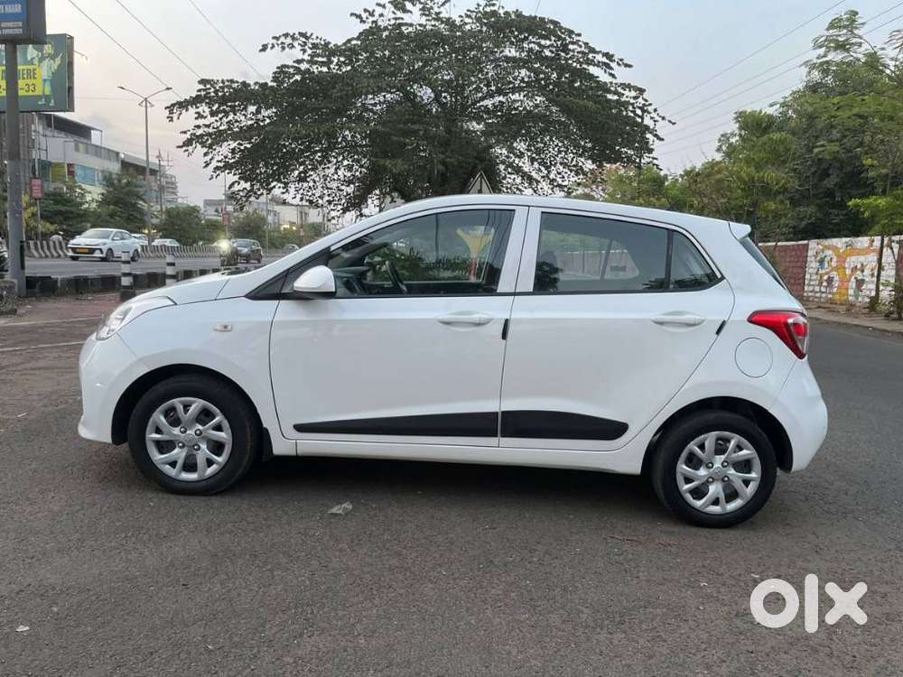 Hyundai Grand I10 Sportz Edition, 2017, Petrol