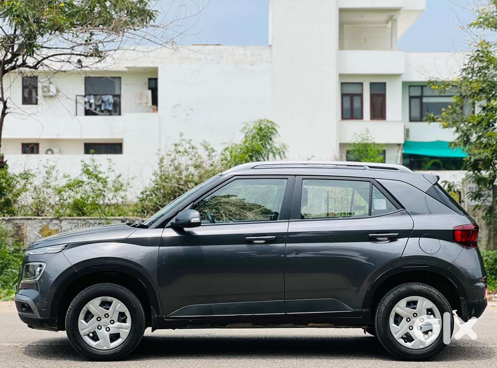 Hyundai Venue 1.2 S Plus, 2021, Petrol
