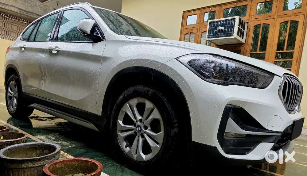 White Bmw X1 Sdrive20d Xline