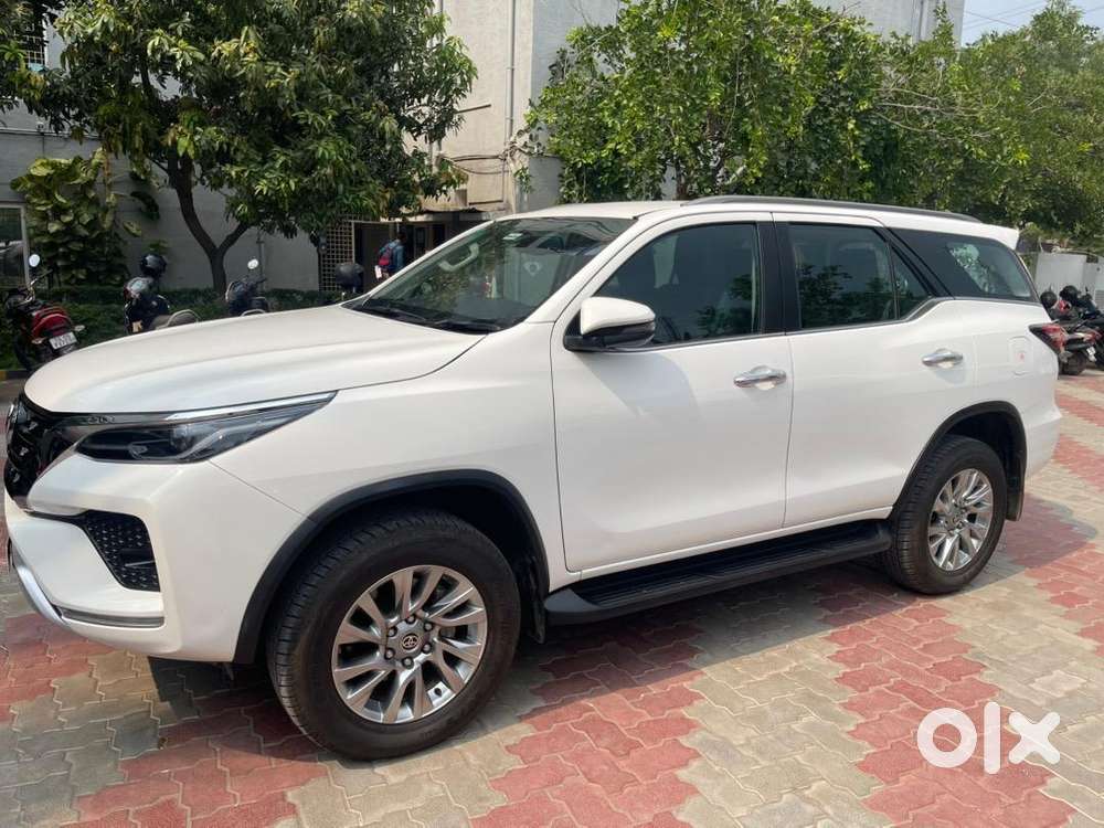 Toyota Fortuner 2023 Diesel 16000 Km Driven