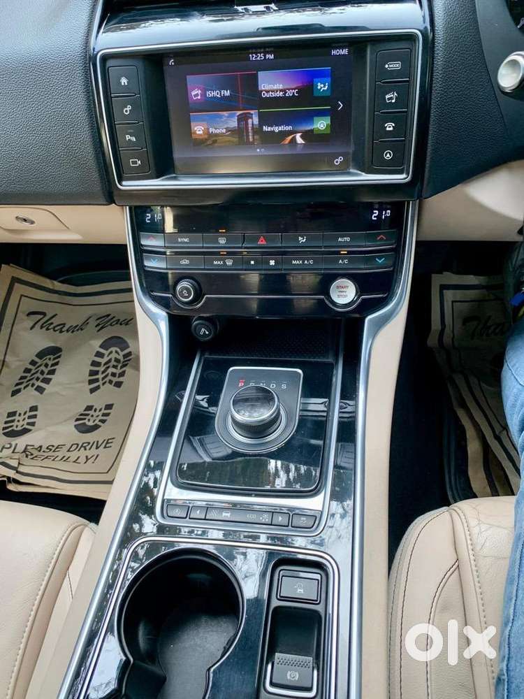 Jaguar Xe 2017 Petrol 17000 Km Driven