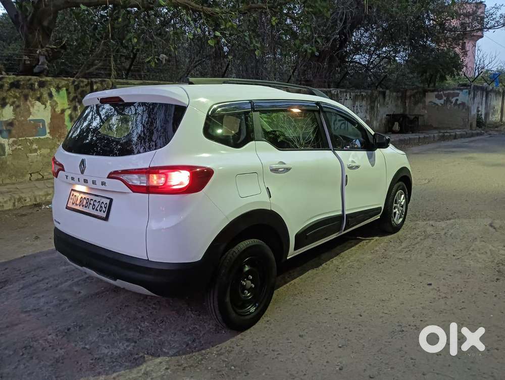 Renault Triber Rxt, 2023, Petrol