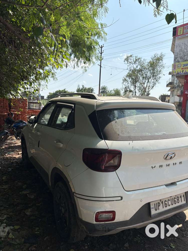 Hyundai Venue S Plus 2021 Petrol
