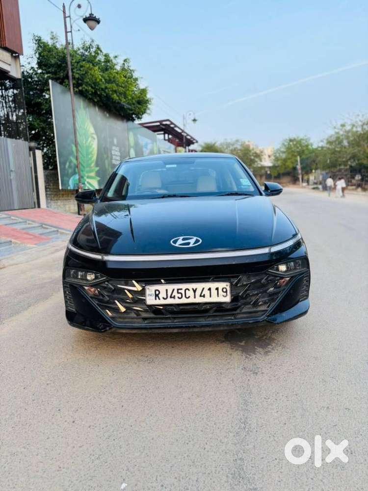 Hyundai Verna, 2023, Petrol