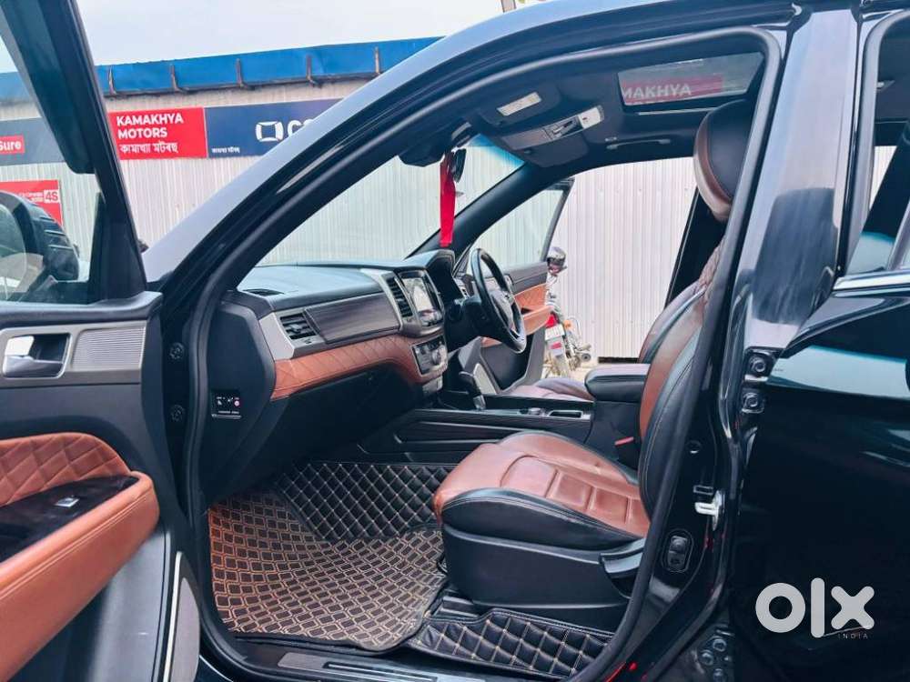 Mahindra Alturas G4 4wd At, 2019, Diesel