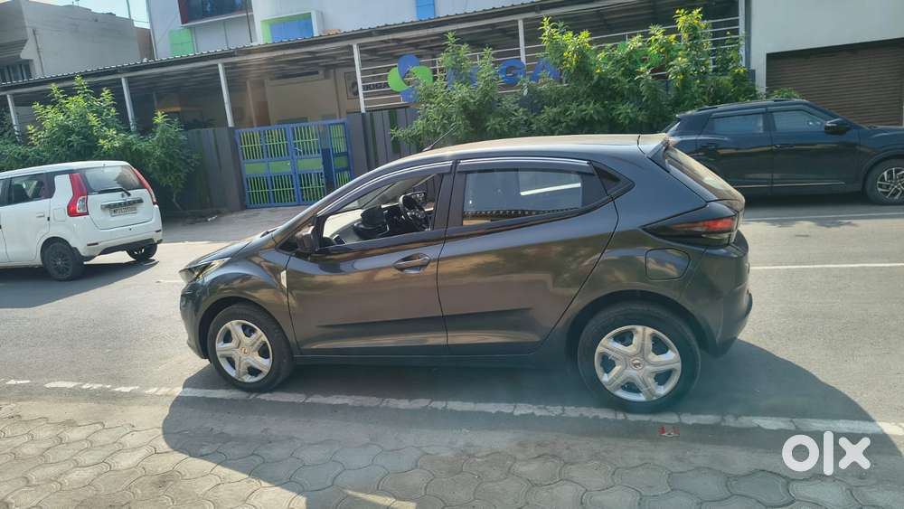 Tata Altroz Xz, 2023, Petrol