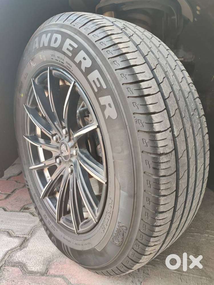 Mahindra Marazzo, 2019, Diesel