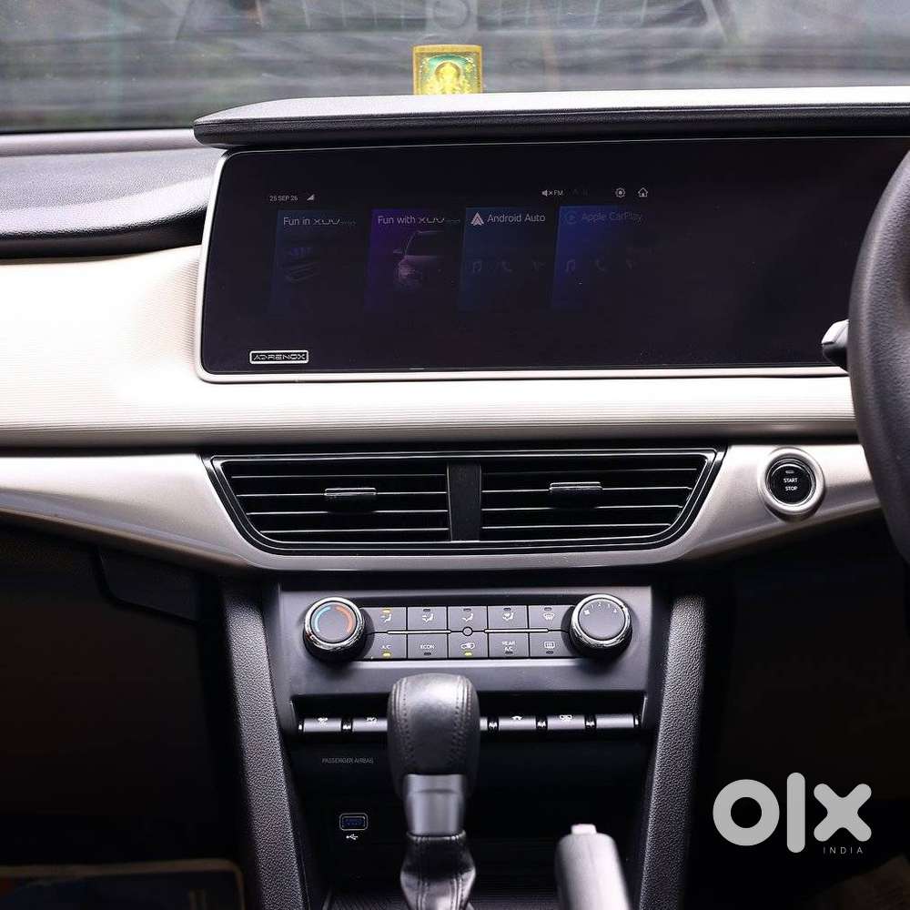 Mahindra Xuv700 2.0 Ax 7 Petrol At Str, 2024, Petrol