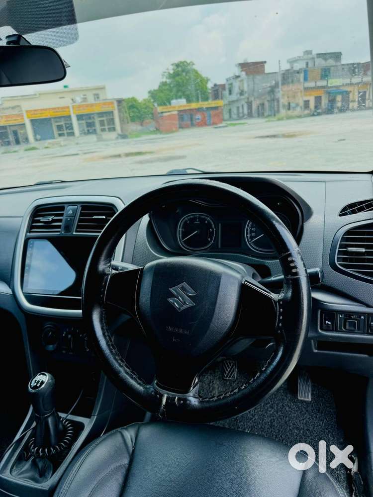 Maruti Suzuki Brezza 2017 Diesel Well Maintained