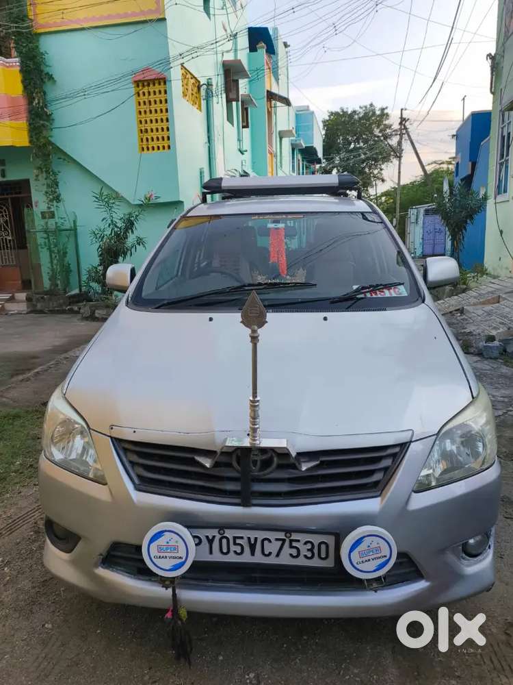 Toyota Innova 2012 Diesel Well Maintained