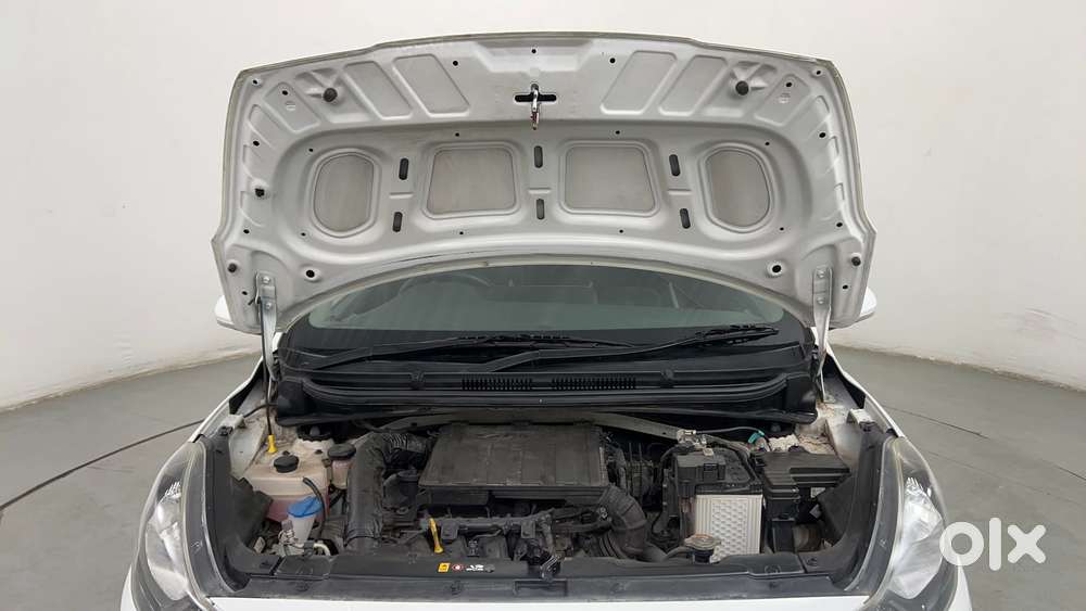 Hyundai Aura Sx 1.2 Petrol, 2022, Petrol
