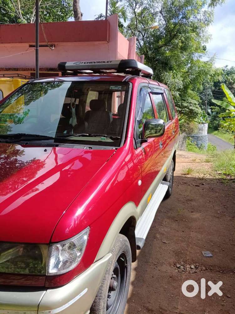 Chevrolet Tavera Neo 2011