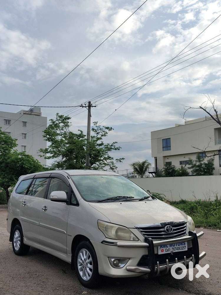 Toyota Innova 2.5 V 7 Str, 2012, Diesel