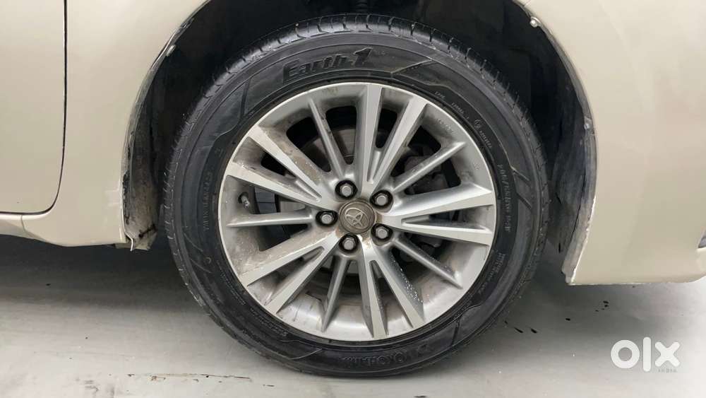 Toyota Corolla Altis 1.8 G, 2015, Petrol