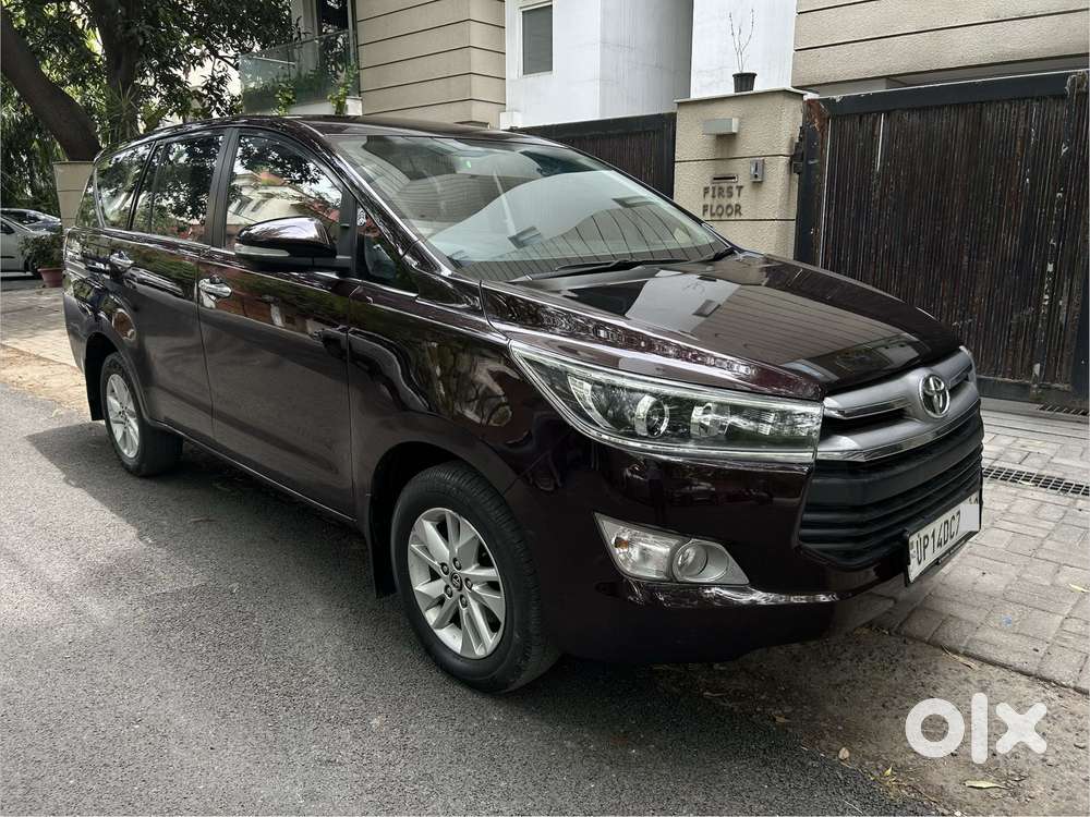 Toyota Innova Crysta [2020-ongoing] 2.4 Vx 8 Str, 2017, Diesel