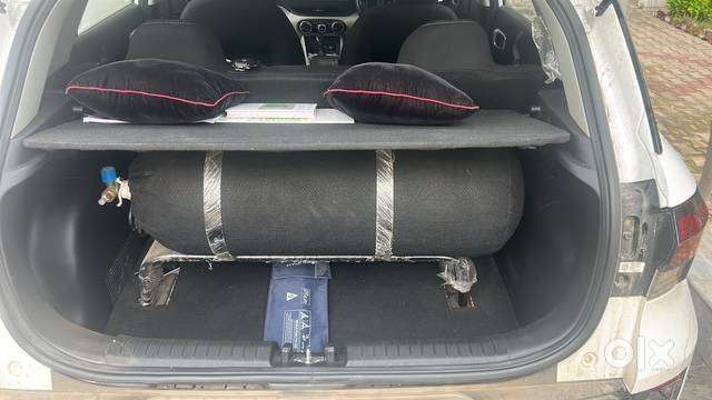 Hyundai Venue 2025 Cng