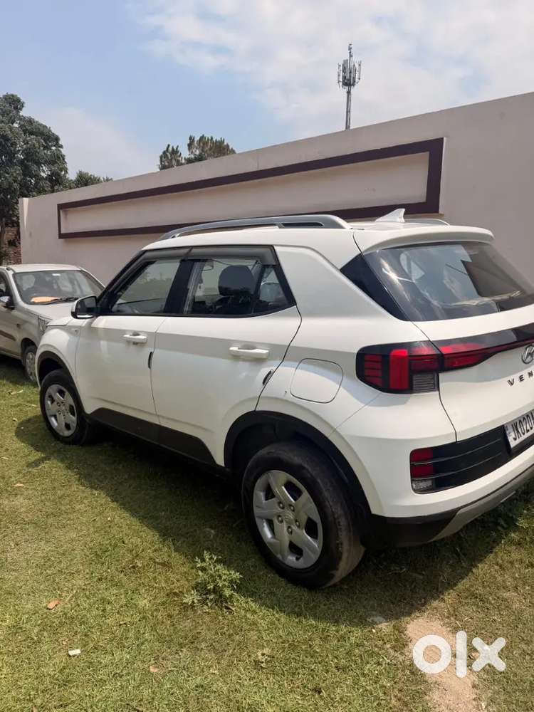 Hyundai New Venue 2022 Petrol Good Condition