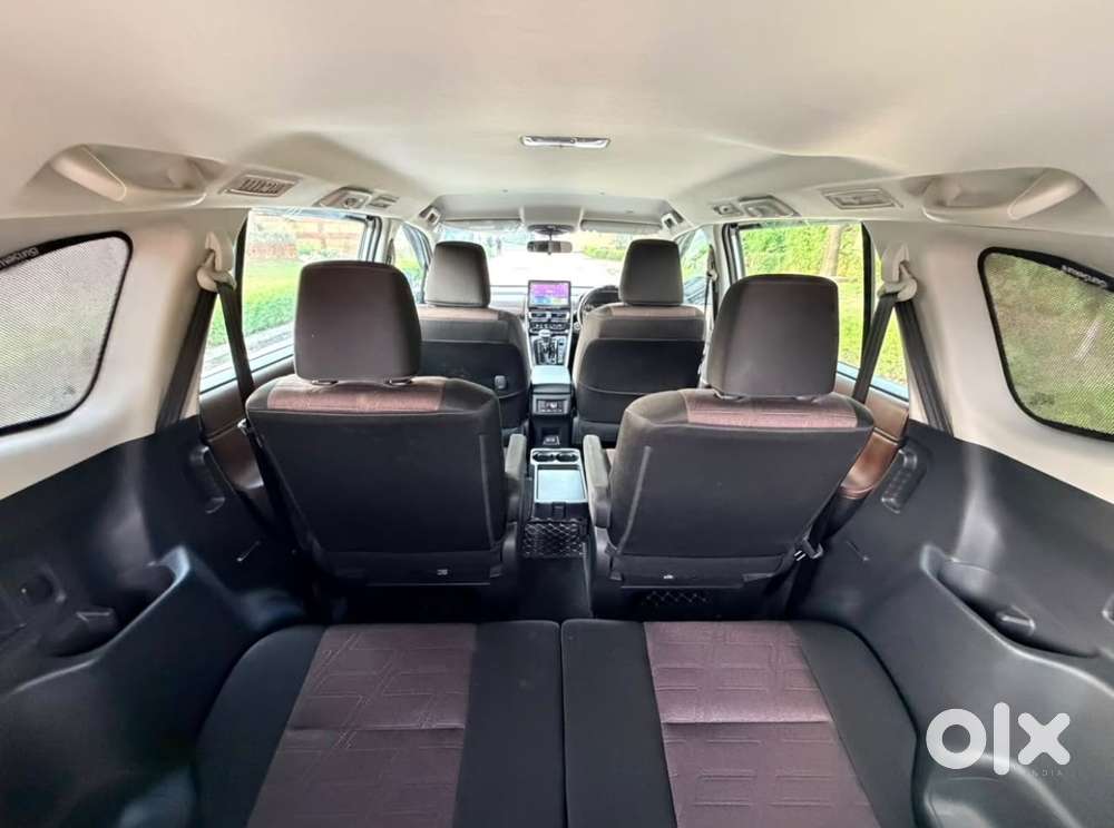 Toyota Innova Hycross 2.0 Gx 7 Str, 2025, Petrol