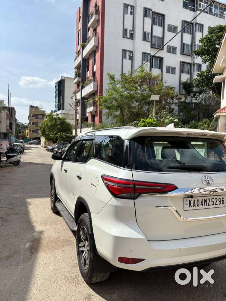 Toyota Fortuner 4X2 AT 2.8 Diesel, 2021, Diesel