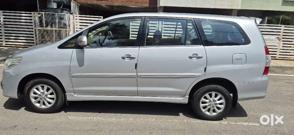 Toyota Innova 2013