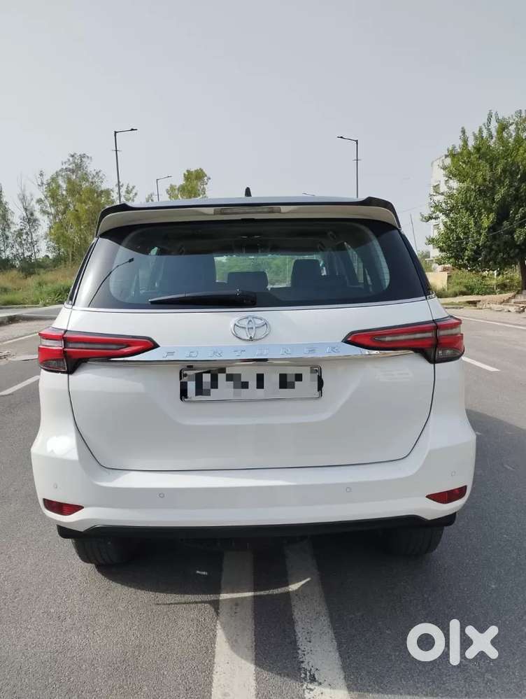 Toyota Fortuner 4x2 At 2.7 Petrol, 2025, Petrol
