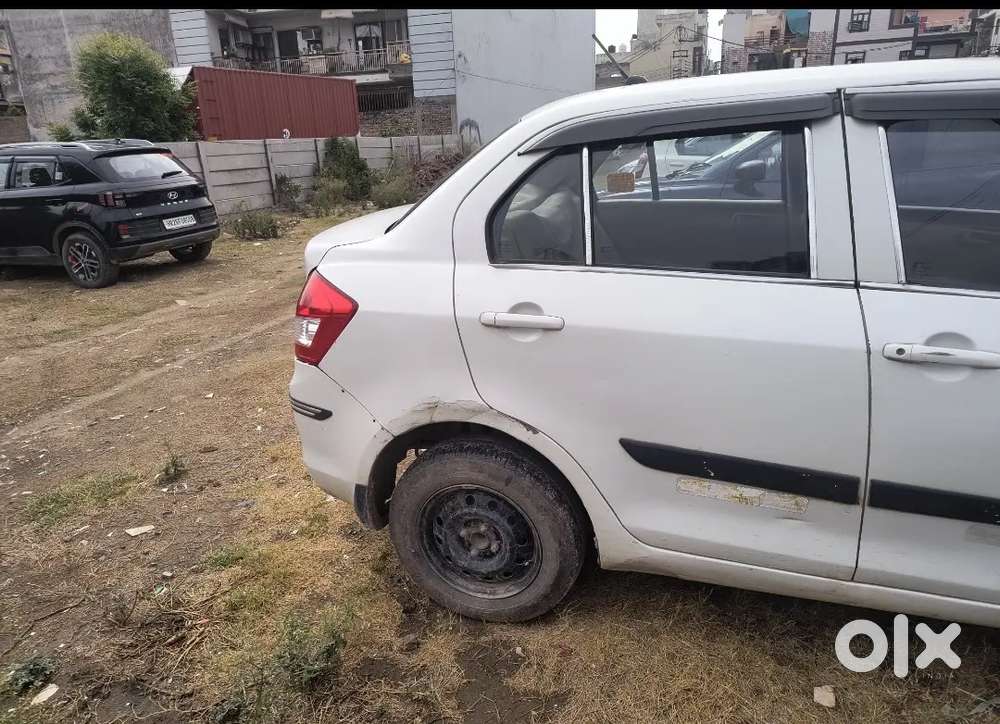 Maruti Suzuki Dzire Lxi 2017 Car