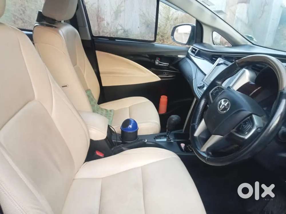 Toyota Innova Crysta 2016 Diesel 325000 Km Driven