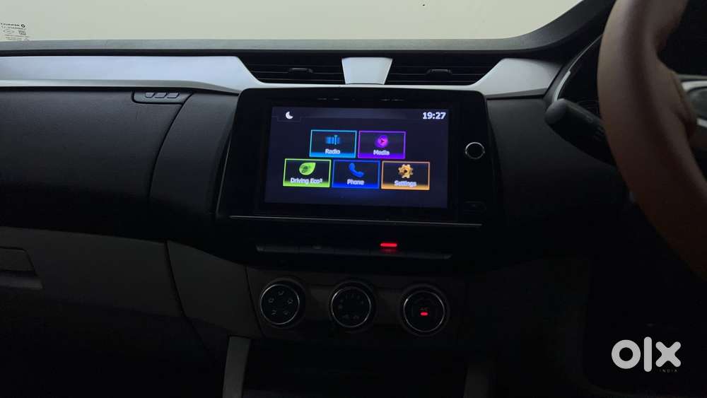 Renault Triber Rxz, 2019, Petrol