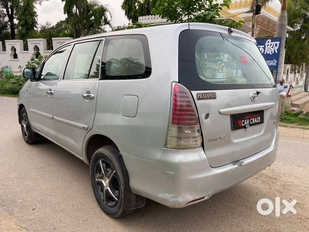 Toyota Innova 2.5 Gx 8 Str Bsiv, 2011, Diesel