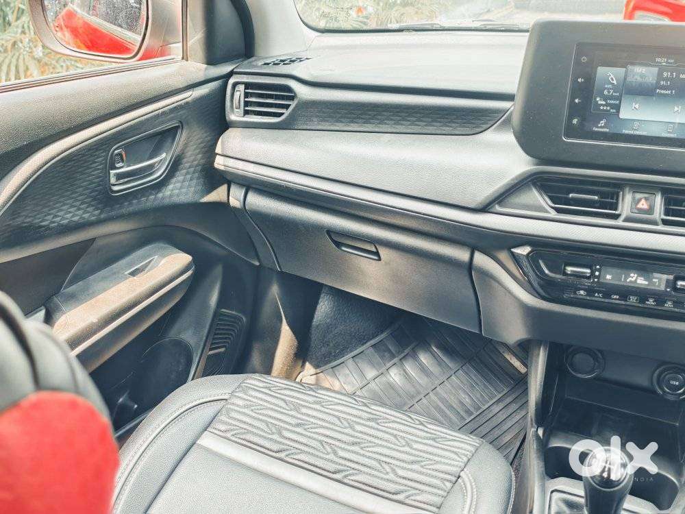 Maruti Suzuki Swift Vxi Optional, 2025, Petrol