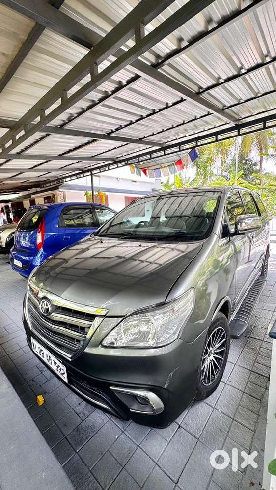Toyota Innova 2009 Diesel 158000 Km Driven