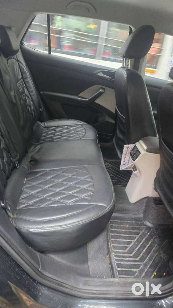 Volkswagen Taigun 1.0 Tsi Highline At, 2022, Petrol