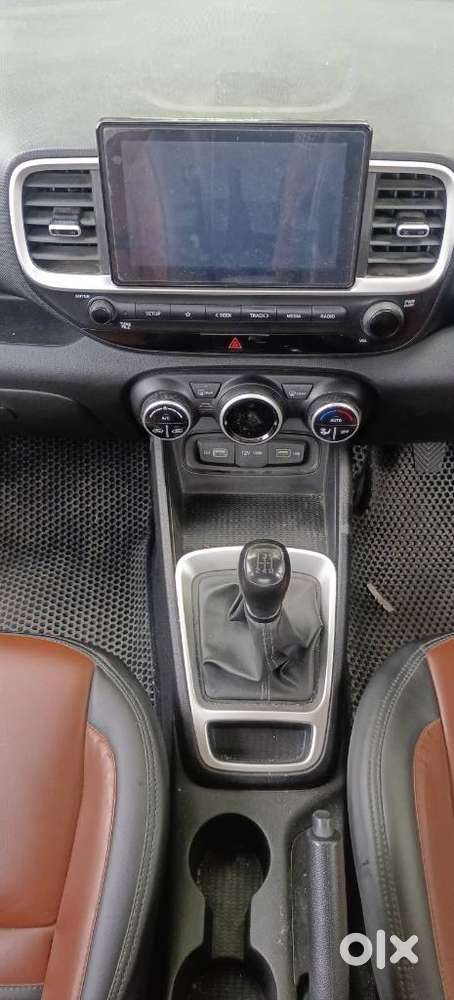 Hyundai Venue S 1.2 Petrol, 2022, Petrol