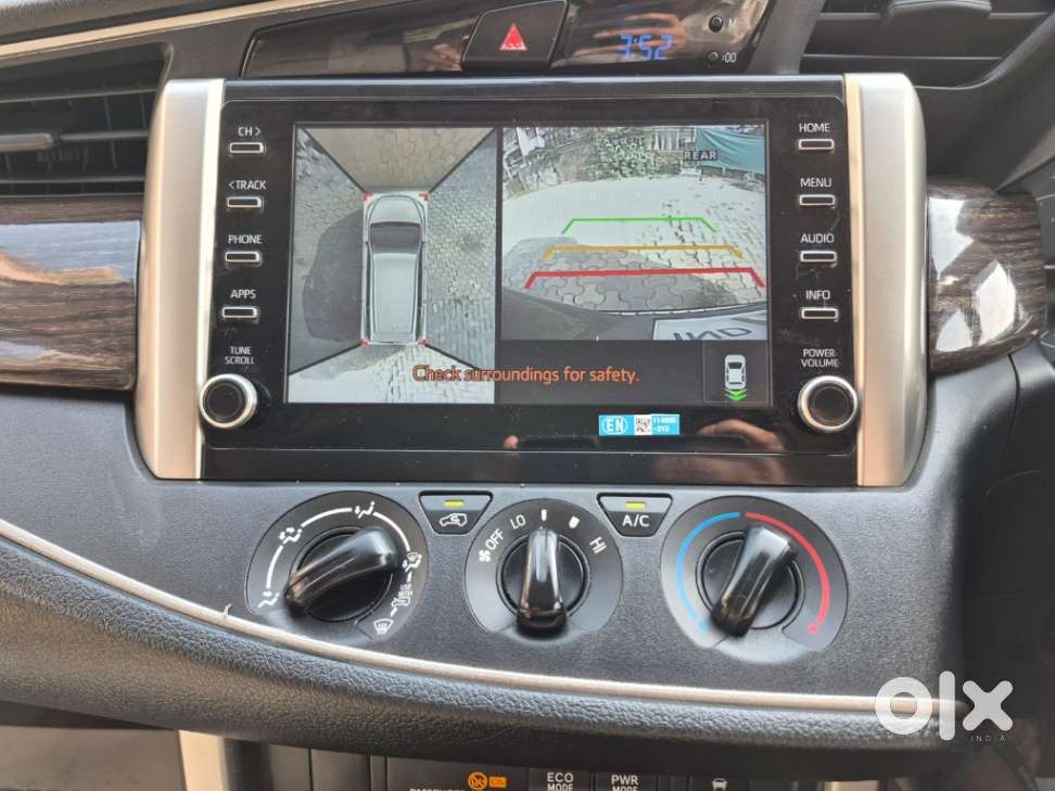 Toyota Innova Crysta [2020-ongoing] 2.4 Gx At 8 Str, 2022, Diesel