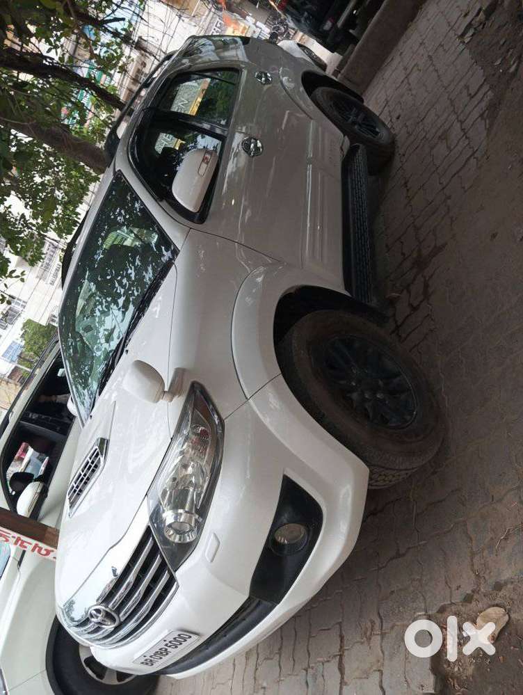 Toyota Fortuner 3.0 4x4 Manual, 2012, Diesel