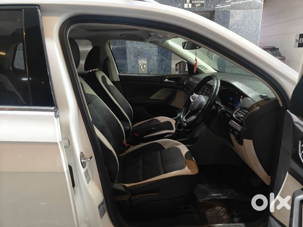 Volkswagen Taigun 1.0 Tsi Topline At, 2022, Petrol