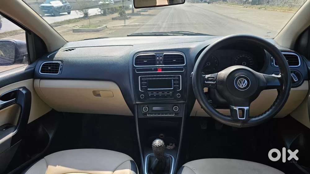 Volkswagen Polo Petrol Highline 1.2l, 2013, Petrol