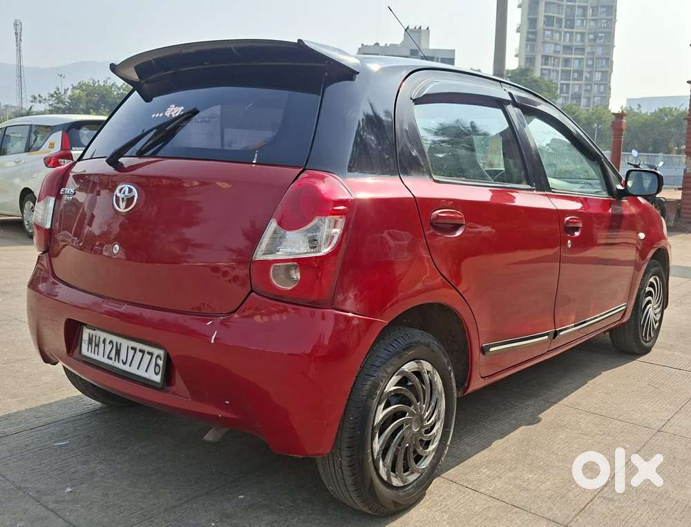 Toyota Etios Liva 1.2 V, 2016, Petrol