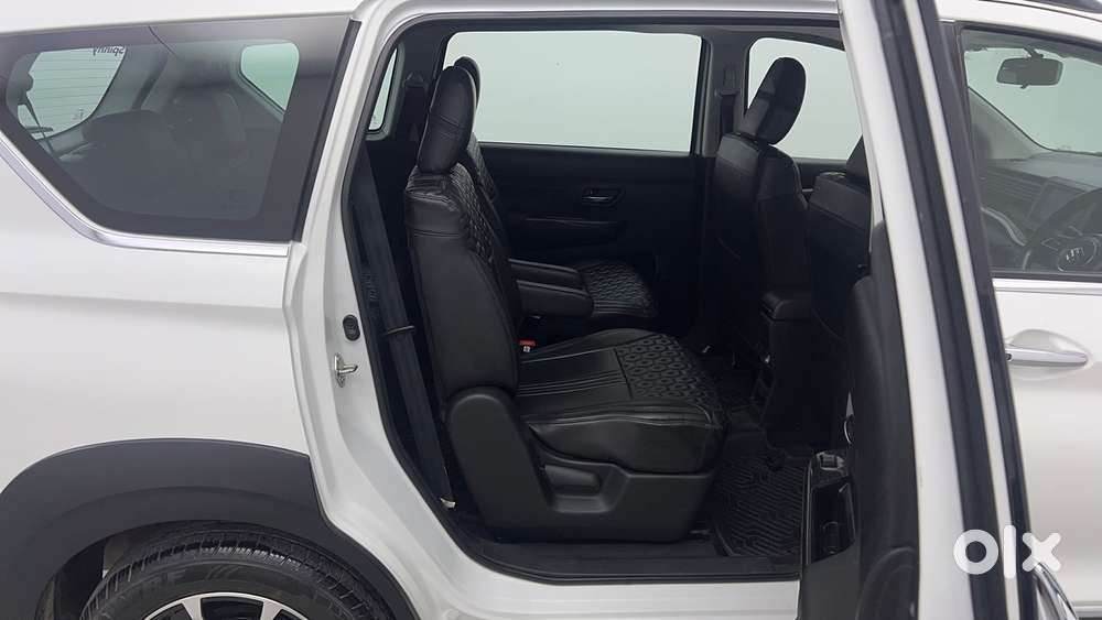 Maruti Suzuki Xl6 1.5 Alpha Mt, 2022, Petrol