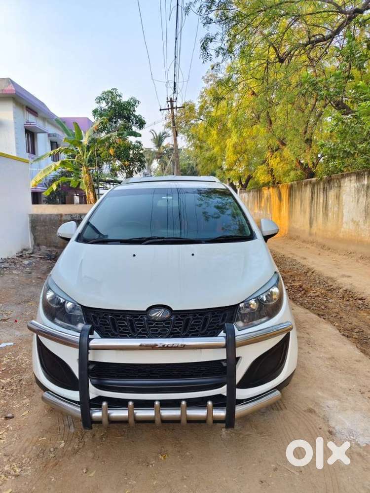 Mahindra Marazzo, 2020, Diesel