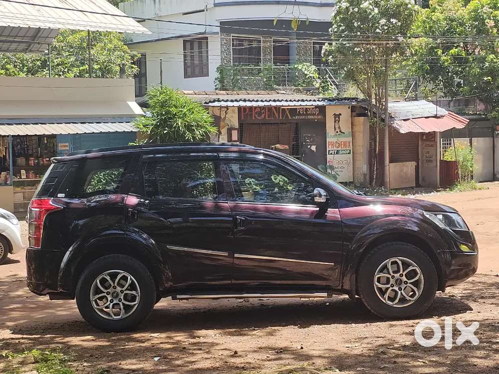 Mahindra Xuv500 Diesel 2017, Low Km Driven