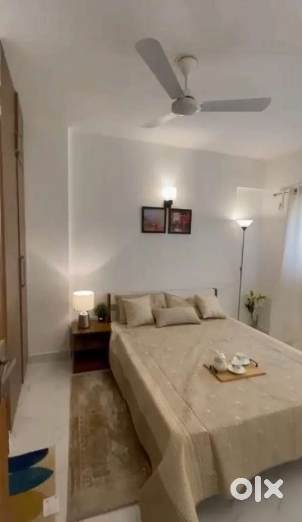 ATS Suits in Chi Greater Noida
