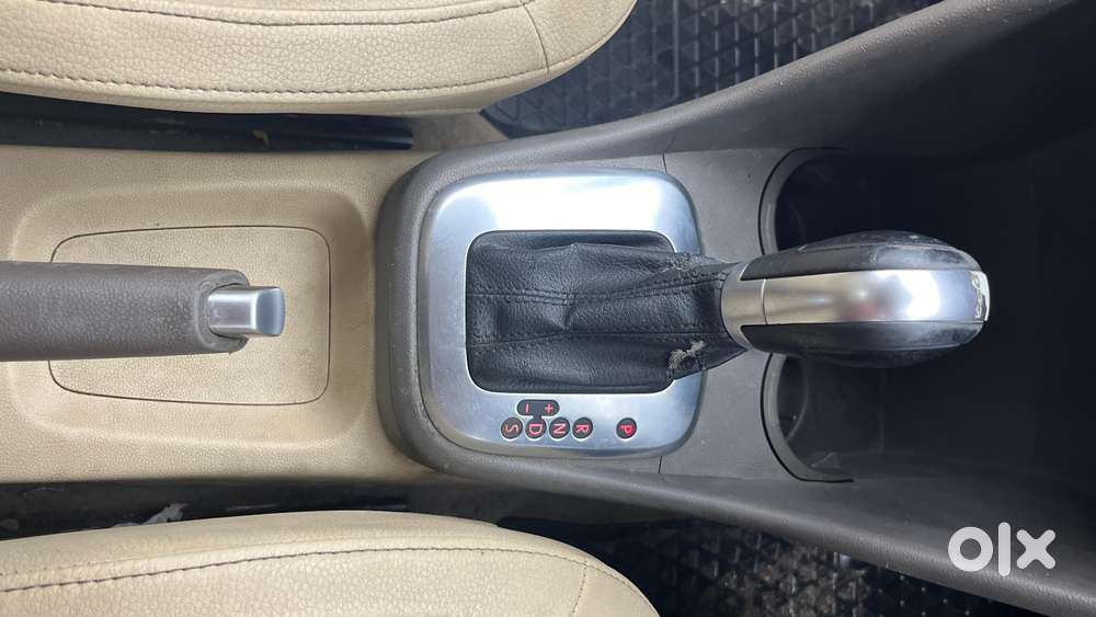 Volkswagen Vento Petrol Highline At, 2015, Petrol