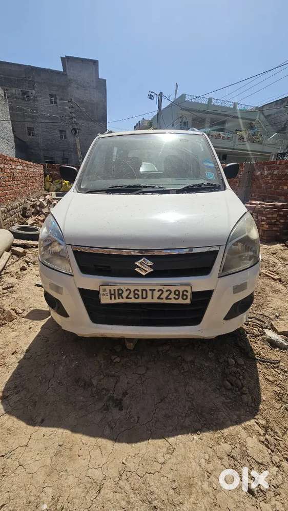 Showroom Condition Car. All Original.  Company Green Cng